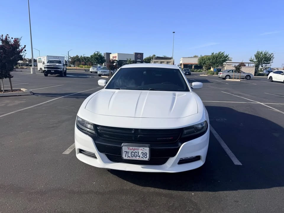 2015 Dodge Charger 7th Gen - Image 2 of 10