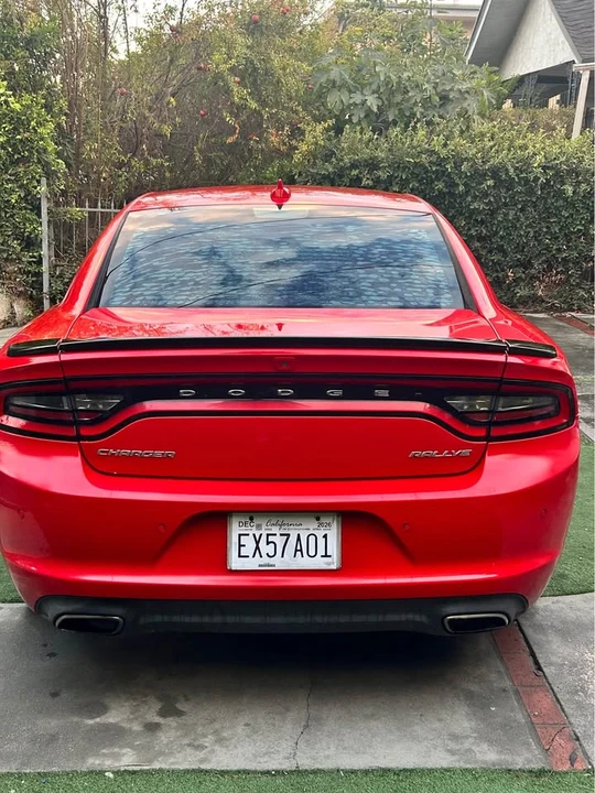 2015 Dodge Charger 7th Gen - Image 6 of 15