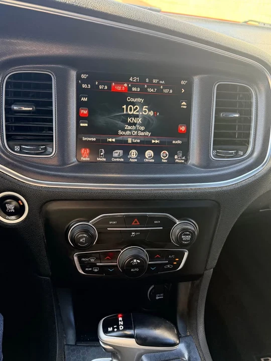 2015 Dodge Charger 7th Gen - Image 9 of 10