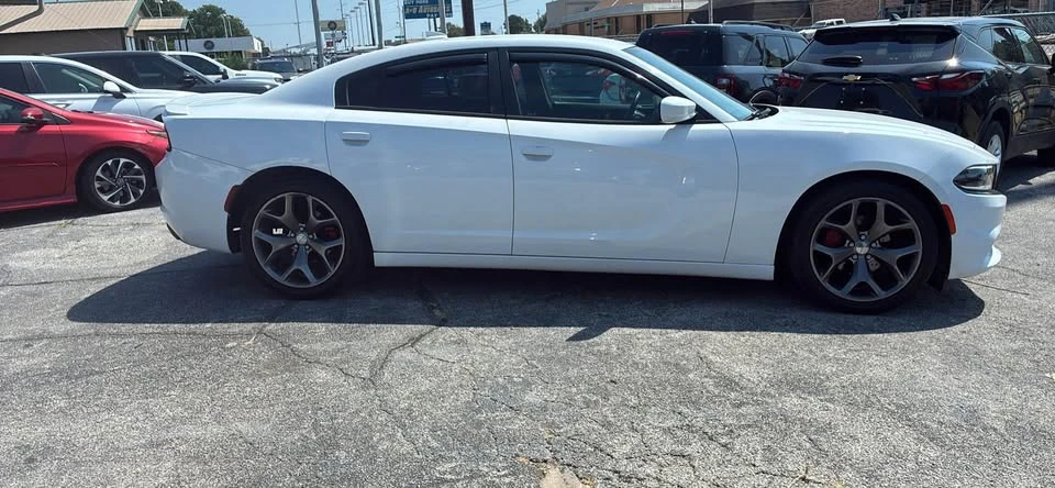 2015 Dodge Charger 7th Gen - Image 4 of 7