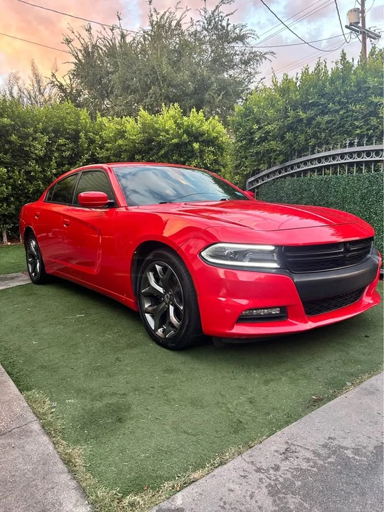 2015 Dodge Charger 7th Gen - Image 4 of 15