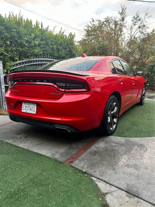 2015 Dodge Charger 7th Gen - Image 5 of 15