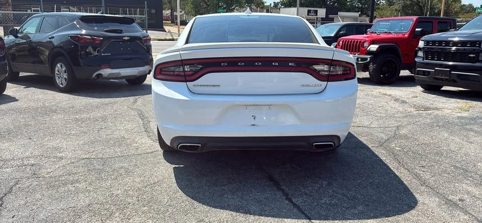 2015 Dodge Charger 7th Gen - Image 5 of 7