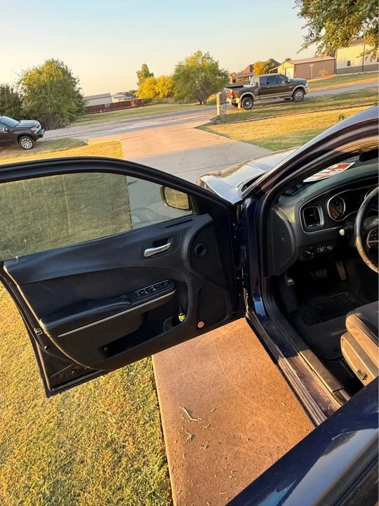 2015 Dodge Charger 7th Gen - Image 5 of 19