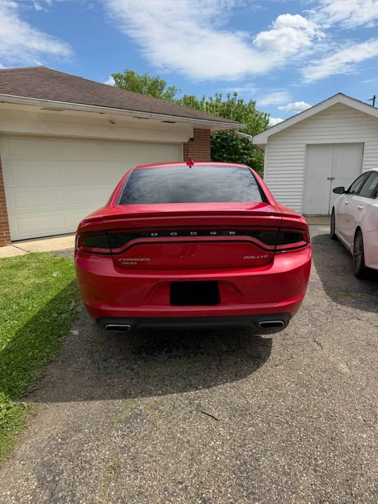 2015 Dodge Charger 7th Gen - Image 2 of 9