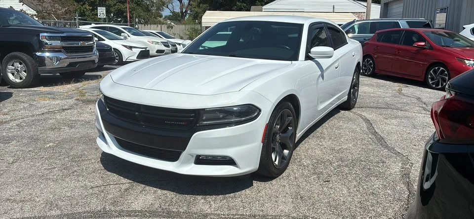 2015 Dodge Charger 7th Gen - Image 2 of 7