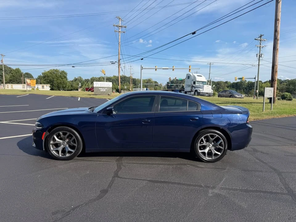 2015 Dodge Charger 7th Gen - Image 2 of 16