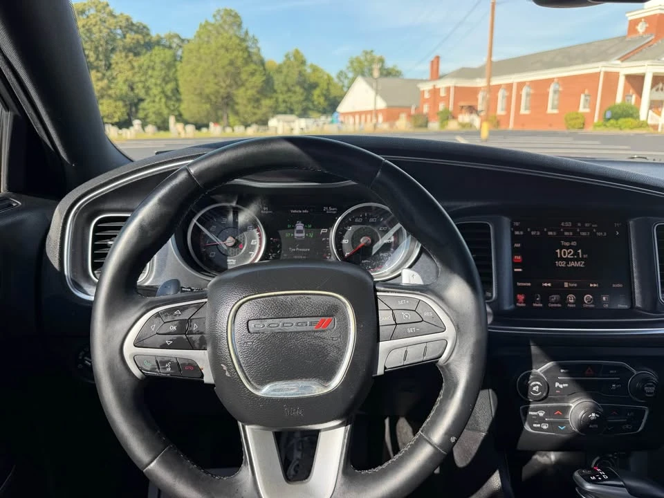 2015 Dodge Charger 7th Gen - Image 13 of 16