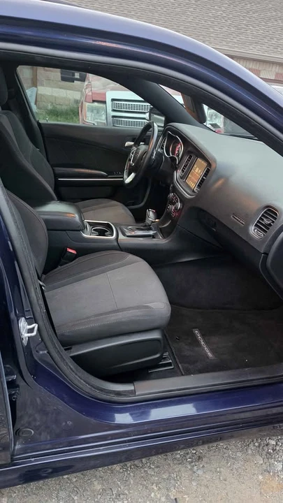 2015 Dodge Charger 7th Gen - Image 13 of 19