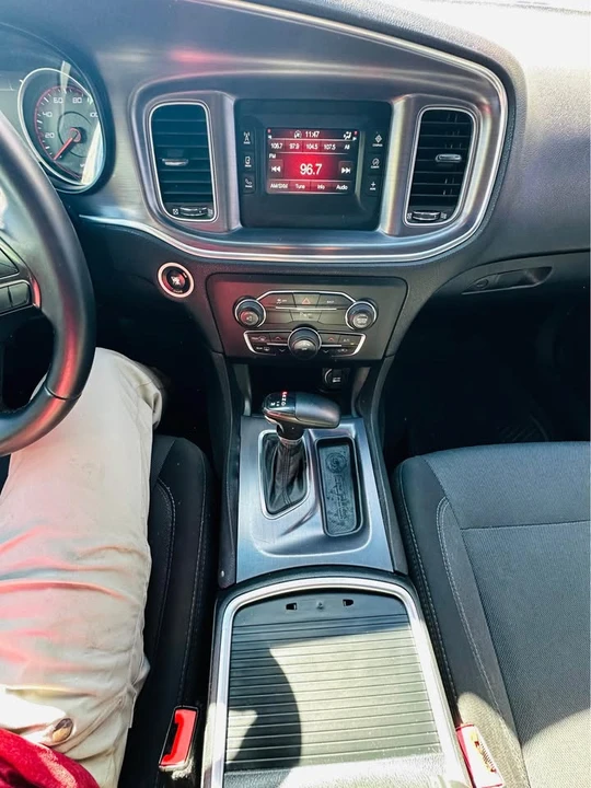 2015 Dodge Charger 7th Gen - Image 3 of 14