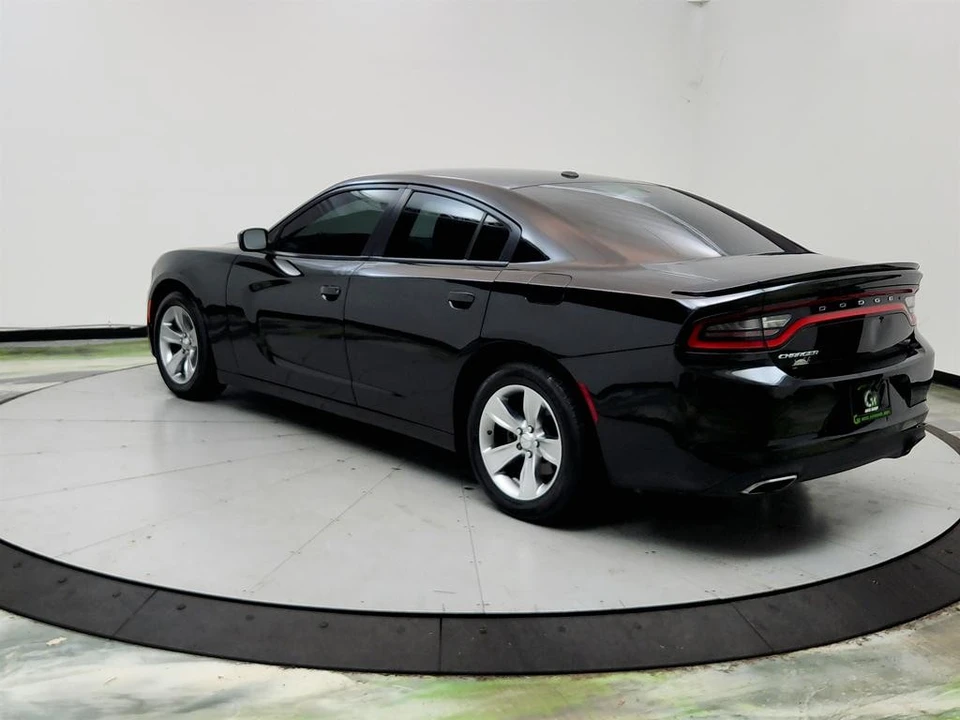 2015 Dodge Charger 7th Gen - Image 6 of 31