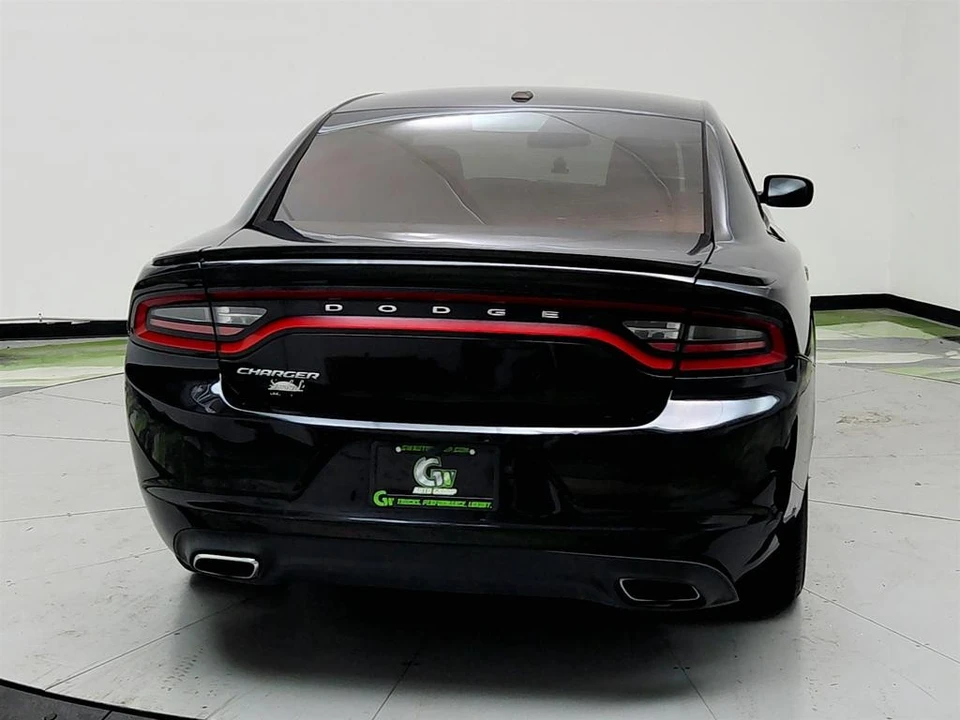2015 Dodge Charger 7th Gen - Image 5 of 31