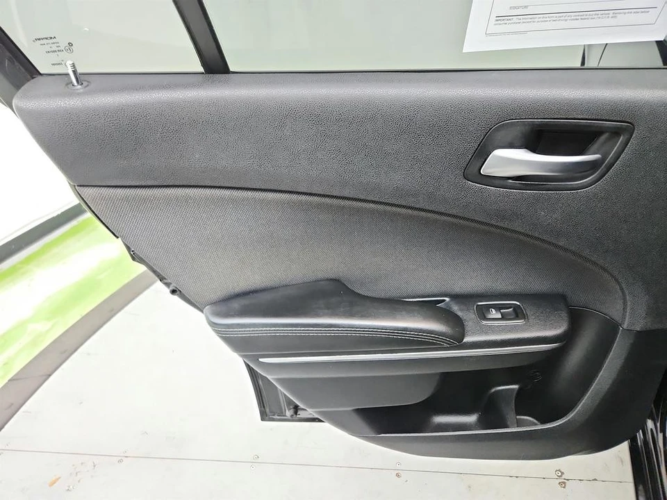 2015 Dodge Charger 7th Gen - Image 20 of 31