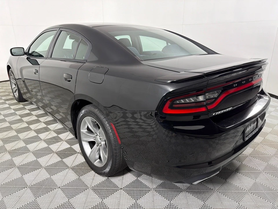 2015 Dodge Charger 7th Gen - Image 8 of 21