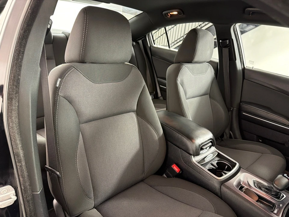 2015 Dodge Charger 7th Gen - Image 21 of 21