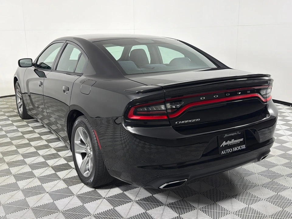 2015 Dodge Charger 7th Gen - Image 7 of 21