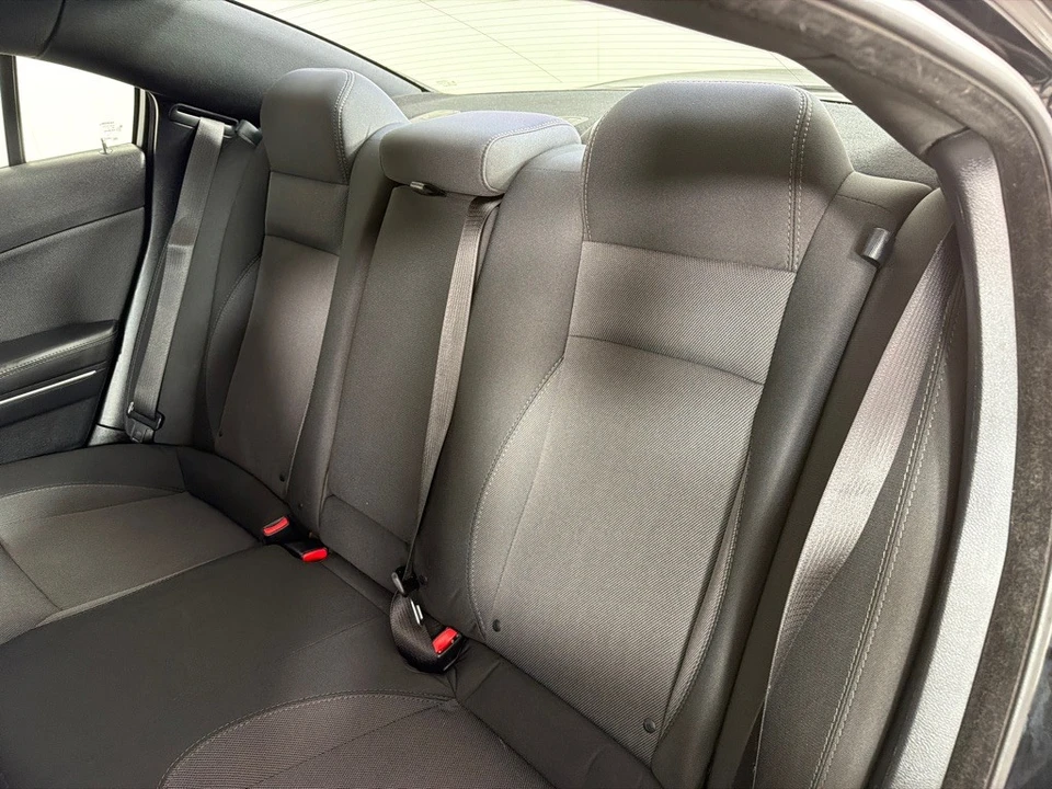 2015 Dodge Charger 7th Gen - Image 17 of 21