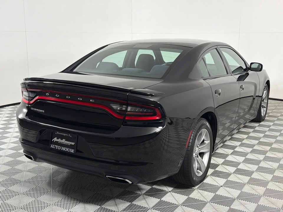 2015 Dodge Charger 7th Gen - Image 5 of 21