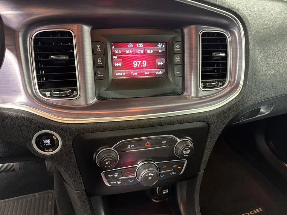 2015 Dodge Charger 7th Gen - Image 14 of 21
