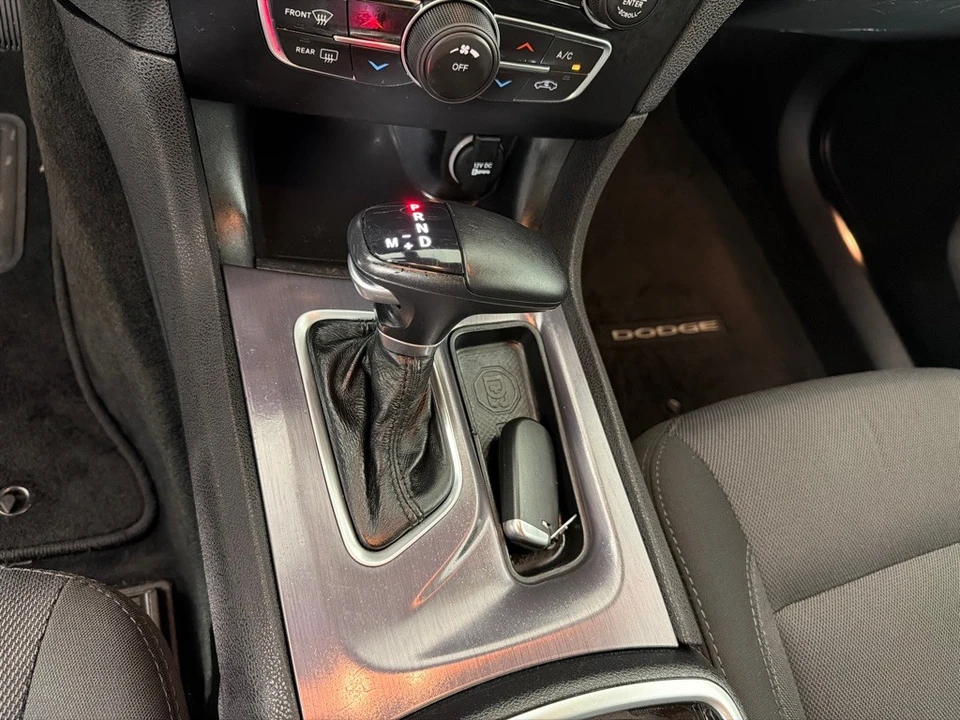 2015 Dodge Charger 7th Gen - Image 15 of 21