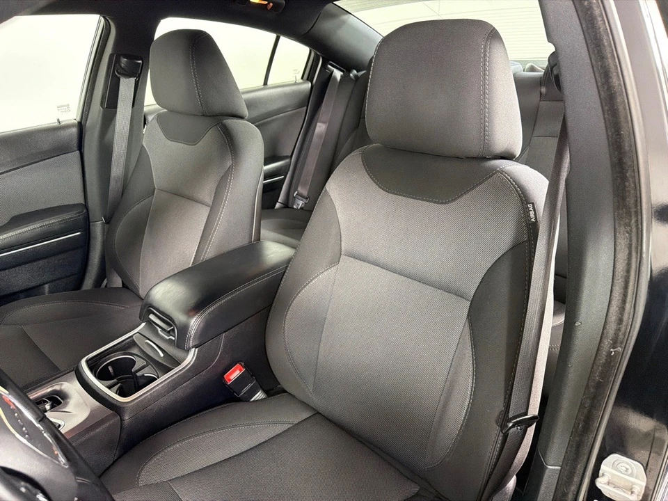 2015 Dodge Charger 7th Gen - Image 11 of 21