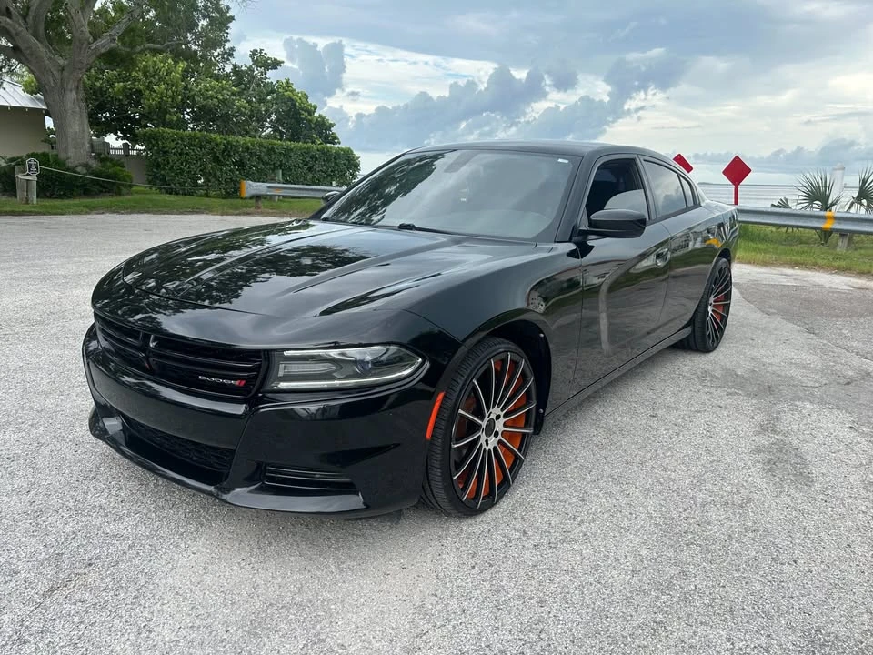 2015 Dodge Charger 7th Gen - Image 2 of 13