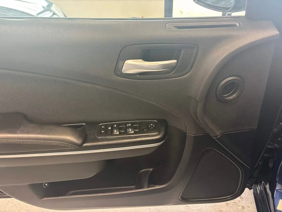 2015 Dodge Charger 7th Gen - Image 18 of 20