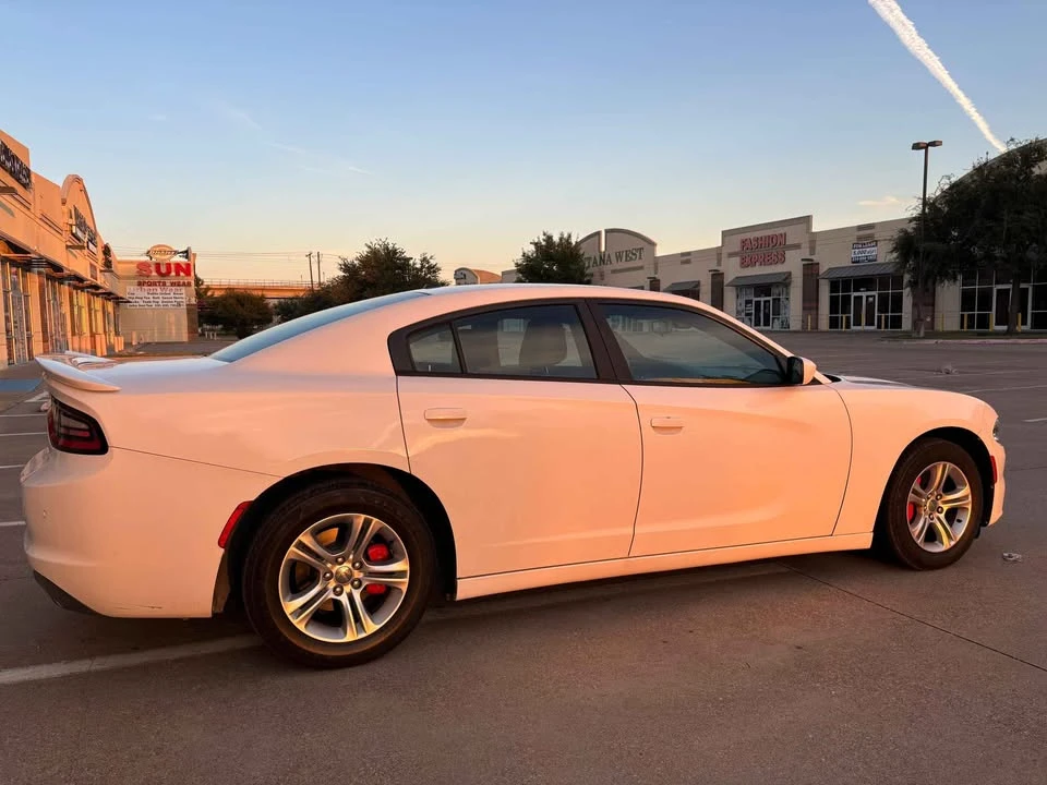 2015 Dodge Charger 7th Gen - Image 10 of 17