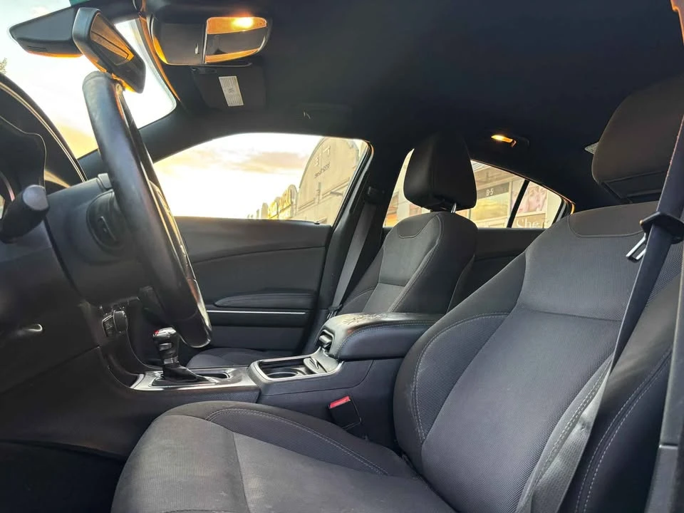 2015 Dodge Charger 7th Gen - Image 15 of 17
