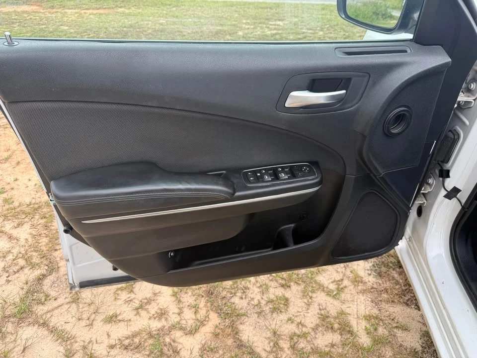 2015 Dodge Charger 7th Gen - Image 10 of 20