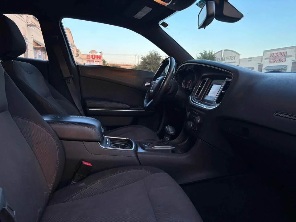 2015 Dodge Charger 7th Gen - Image 17 of 17