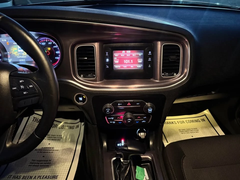 2015 Dodge Charger 7th Gen - Image 10 of 12