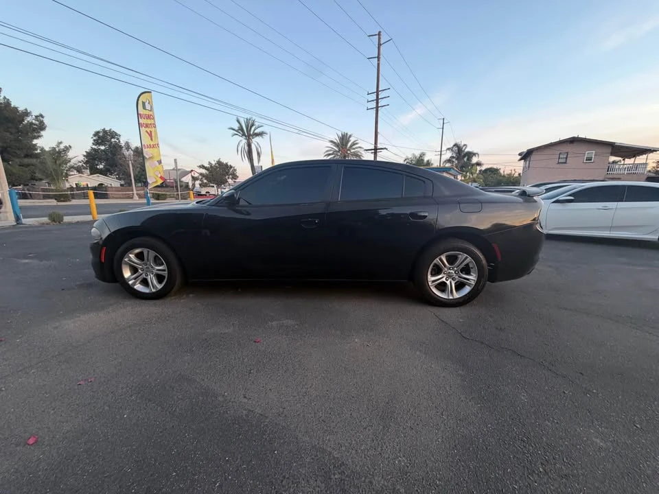 2015 Dodge Charger 7th Gen - Image 6 of 11