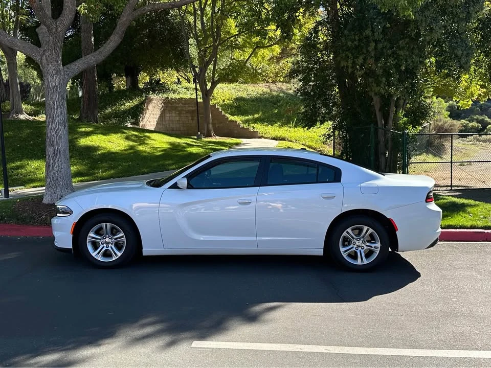 2015 Dodge Charger 7th Gen - Image 4 of 17