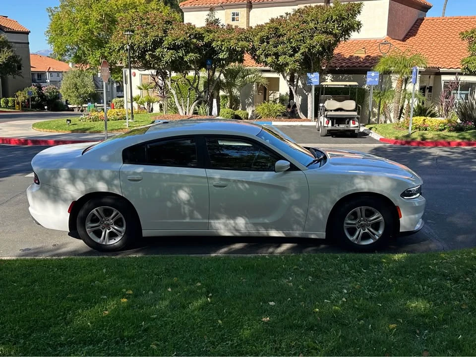 2015 Dodge Charger 7th Gen - Image 8 of 17
