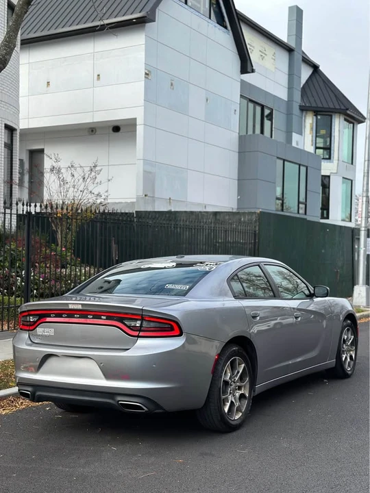 2015 Dodge Charger 7th Gen - Image 2 of 18