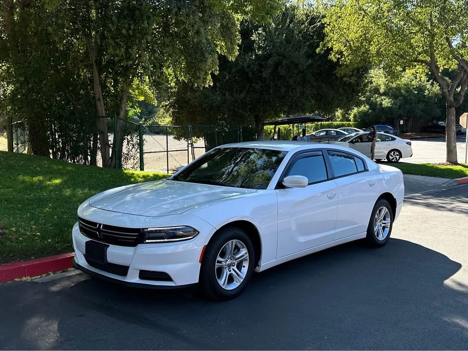 2015 Dodge Charger 7th Gen - Image 2 of 17