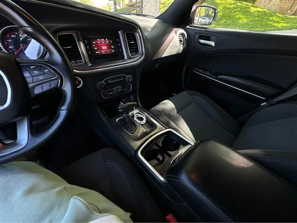 2015 Dodge Charger 7th Gen - Image 12 of 17