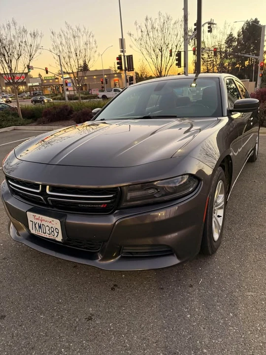 2015 Dodge Charger 7th Gen - Image 10 of 16