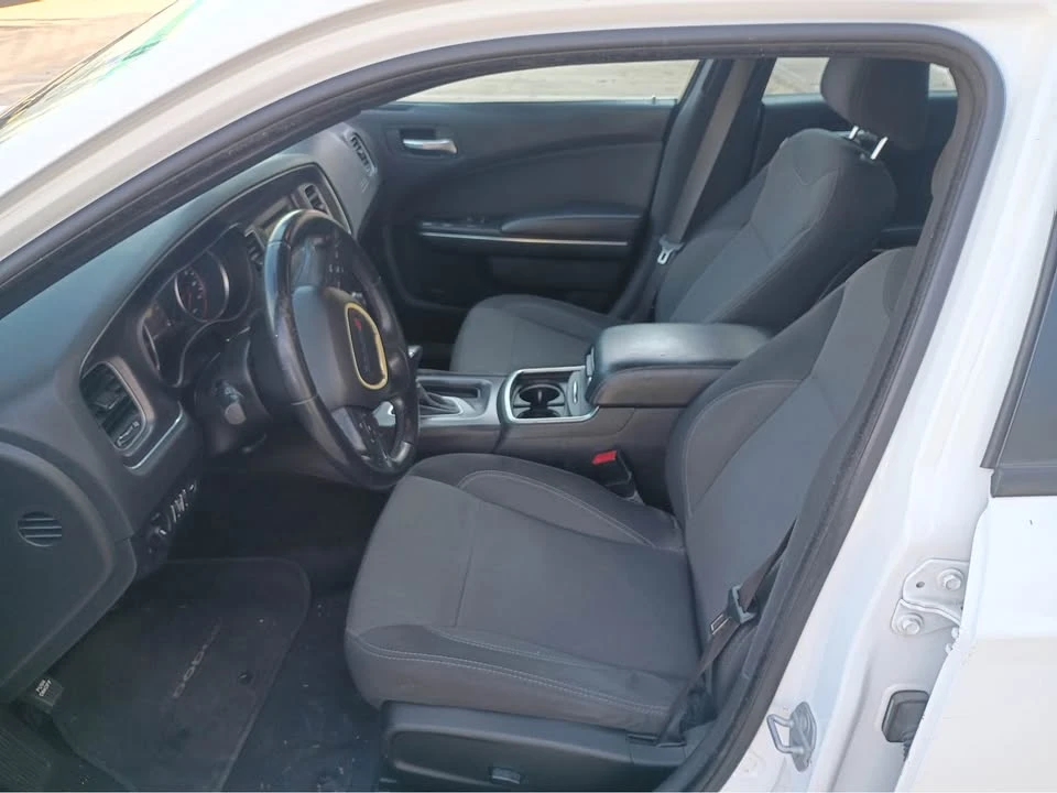 2015 Dodge Charger 7th Gen - Image 13 of 16