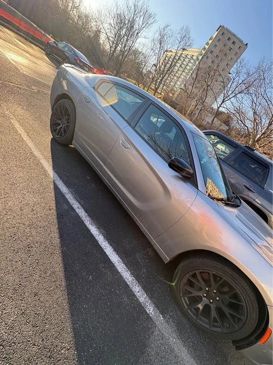 2015 Dodge Charger 7th Gen - Image 2 of 5
