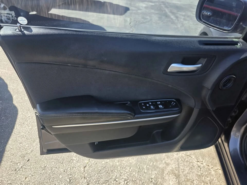 2015 Dodge Charger 7th Gen - Image 11 of 13
