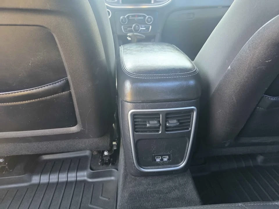 2015 Dodge Charger 7th Gen - Image 8 of 13
