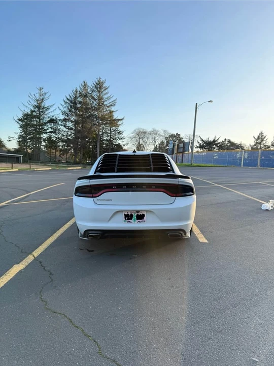 2015 Dodge Charger 7th Gen - Image 6 of 12