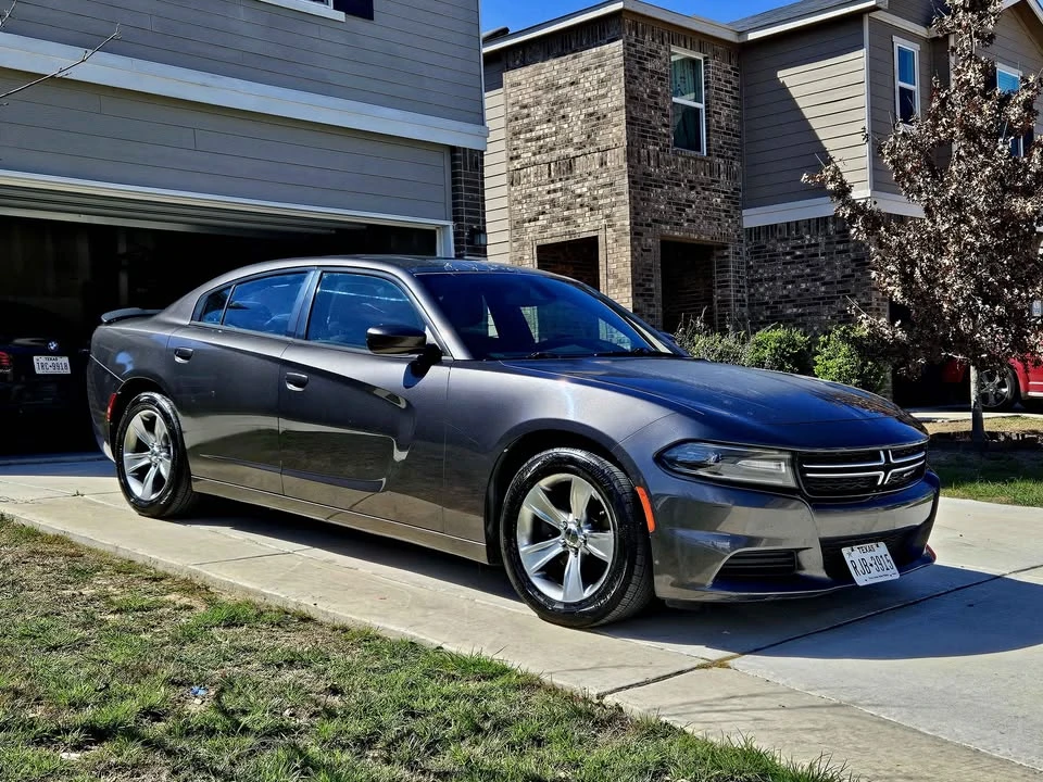 2015 Dodge Charger 7th Gen - Image 4 of 17