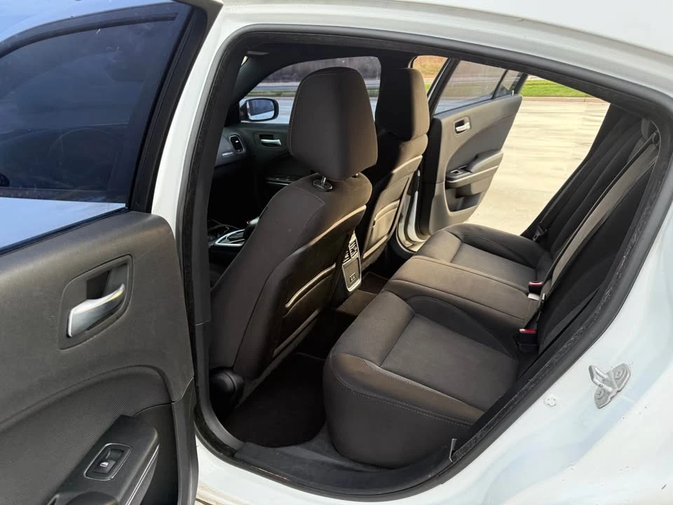 2015 Dodge Charger 7th Gen - Image 11 of 20