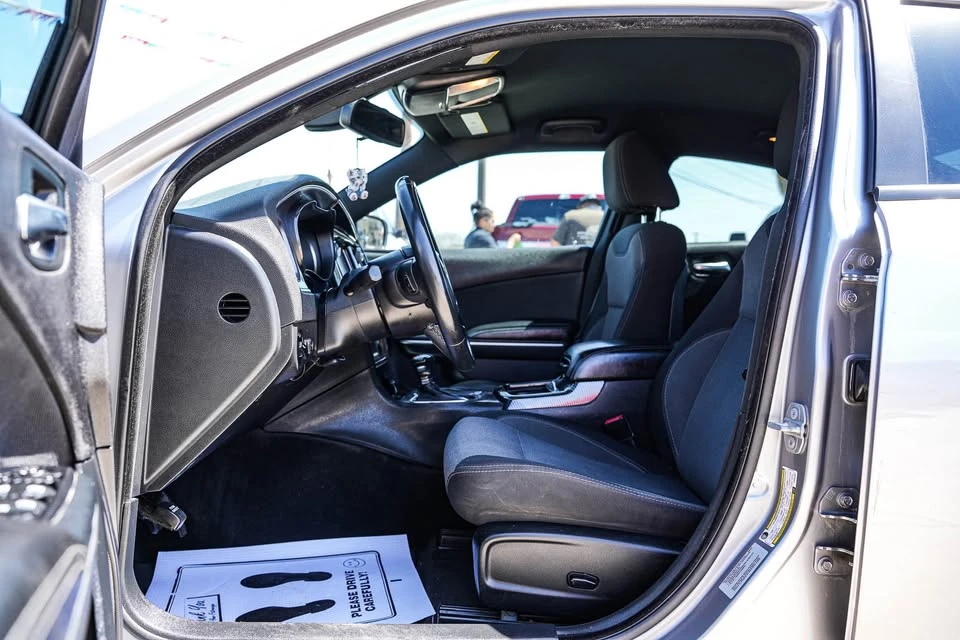 2015 Dodge Charger 7th Gen - Image 10 of 18