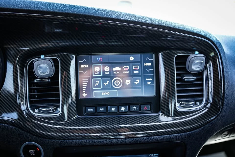 2015 Dodge Charger 7th Gen - Image 15 of 18