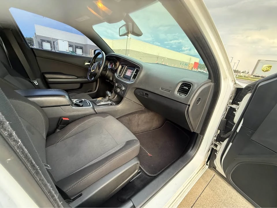 2015 Dodge Charger 7th Gen - Image 12 of 20
