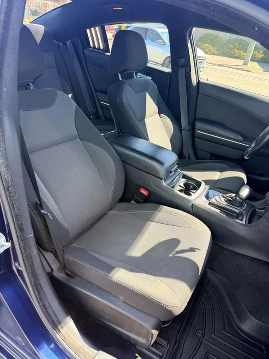 2015 Dodge Charger 7th Gen - Image 11 of 15